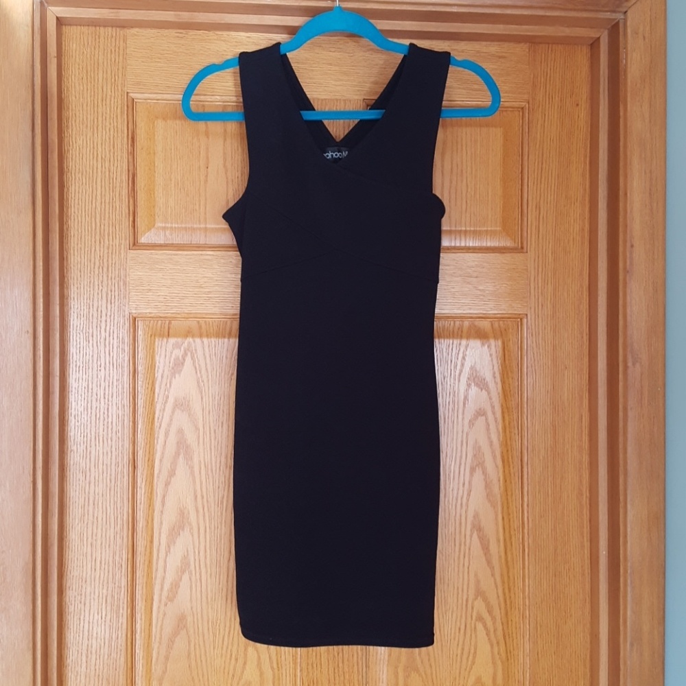 BOOHOO NIGHT BLACK STRETCH BODYCON DRESS - EUC - Picture 1 of 5
